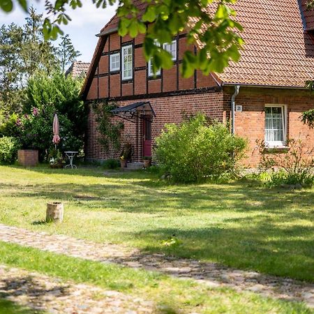Ferienwohnung 1 Im Landhaus Am Wildpark Boek Luaran gambar