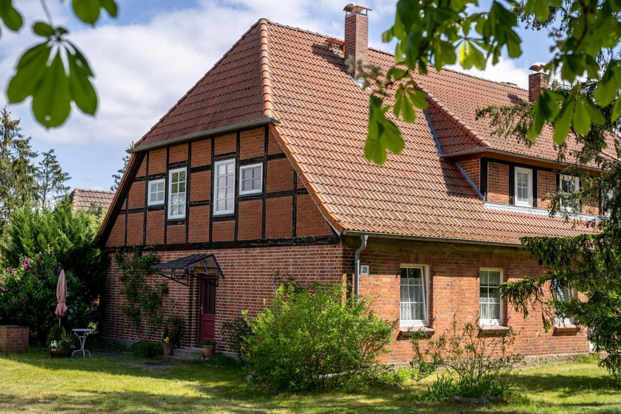 Ferienwohnung 1 Im Landhaus Am Wildpark Boek Luaran gambar